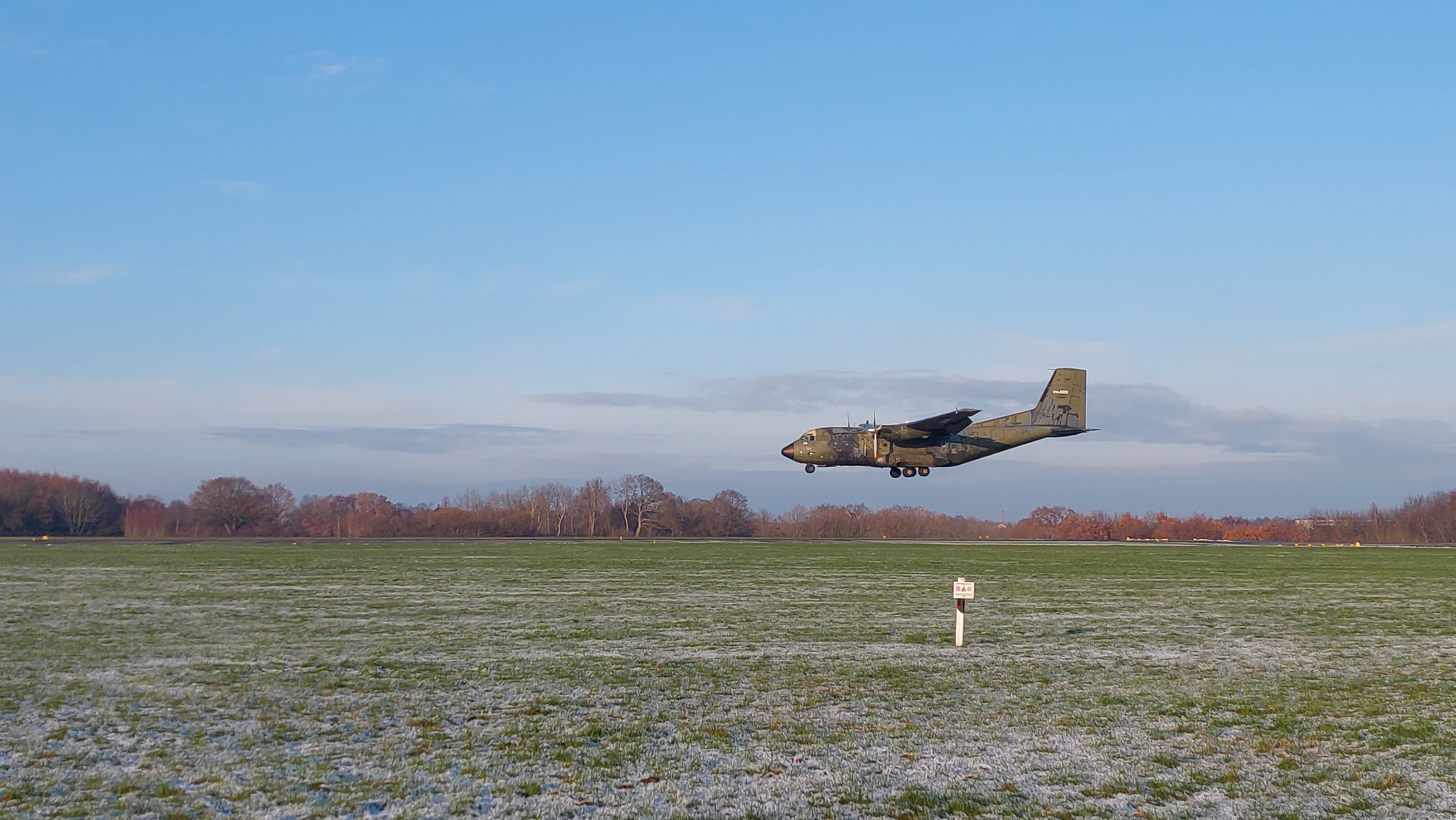 Three Transall aircraft transferred from Hohn to Kiel Airport Kiel EN
